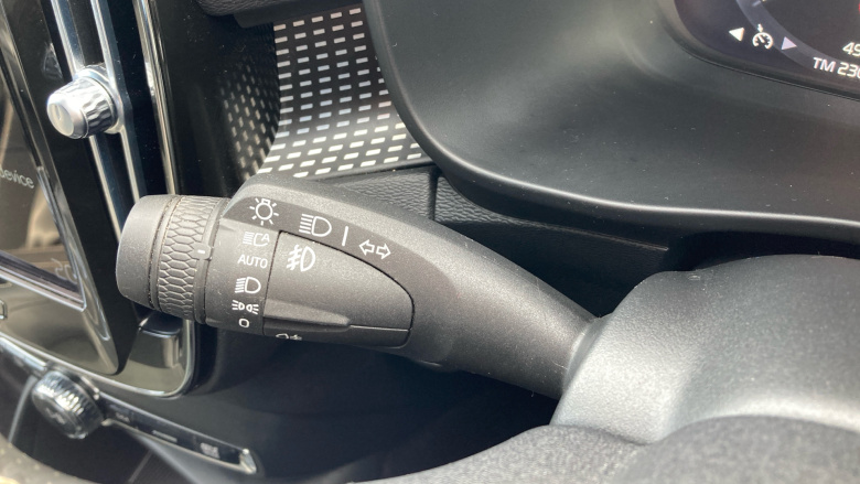 Volvo Xc40 1.5 T3 [163] R DESIGN 5dr Geartronic Petrol Estate